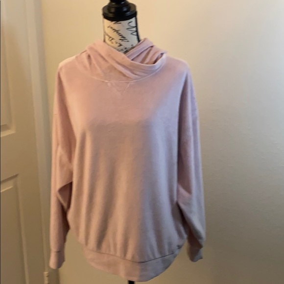 Adorable! Fabletics Velour Pullover with Hood - Picture 10 of 10